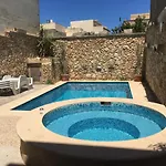 Exceptional In With Private Pool. וילה *