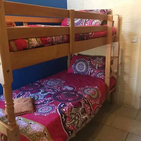 Exceptional In With Private Pool. فيلة نادور