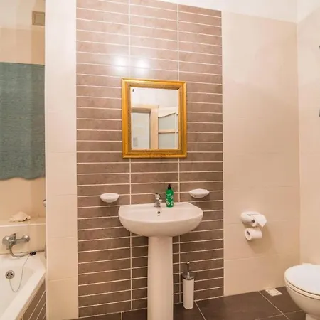 Exceptional In With Private Pool. فيلة