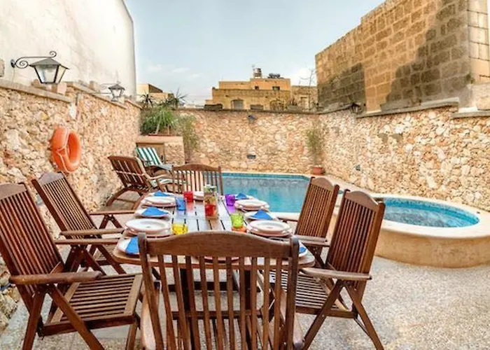 Exceptional In With Private Pool. * Nadur