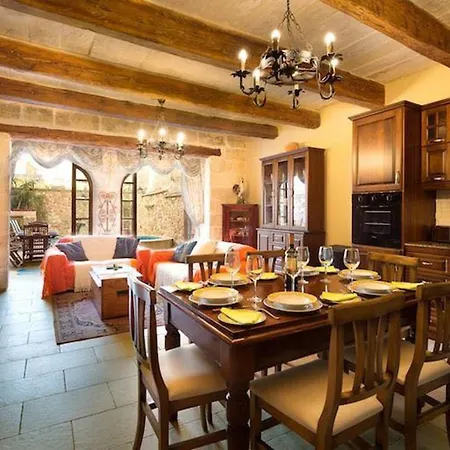 Villa Exceptional In With Private Pool. Nadur