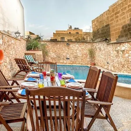 Exceptional In With Private Pool. * Nadur