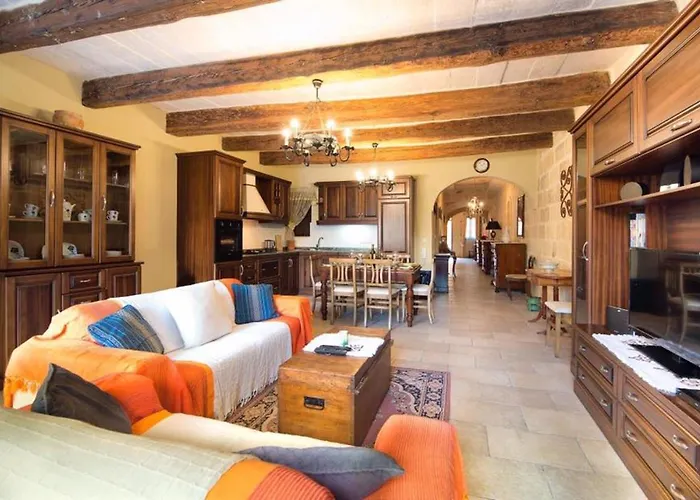 Exceptional In With Private Pool.