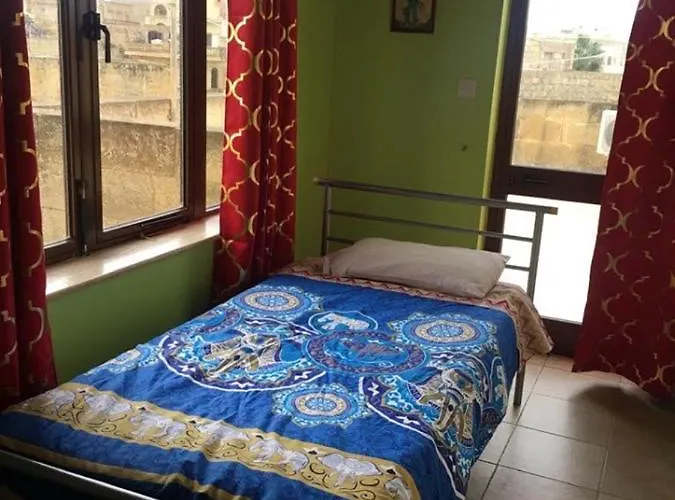 Exceptional In With Private Pool. Villa